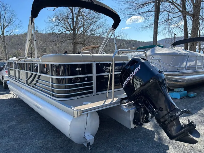 Slide: The Image of South Bay 700 Series 722CR 2010 - 14