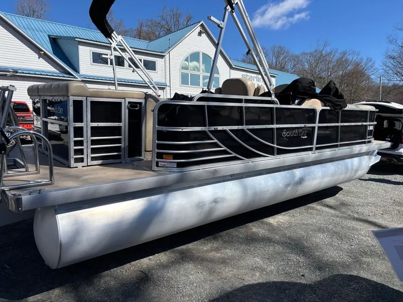 Slide: The Image of South Bay 700 Series 722CR 2010 - 16