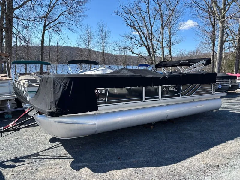 Slide: The Image of South Bay 700 Series 722CR 2010 - 3