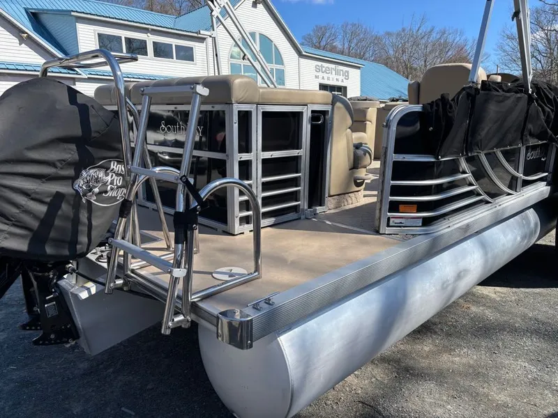 Slide: The Image of South Bay 700 Series 722CR 2010 - 8