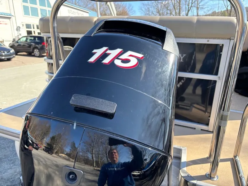 Slide: The Image of South Bay 700 Series 722CR 2010 - 9