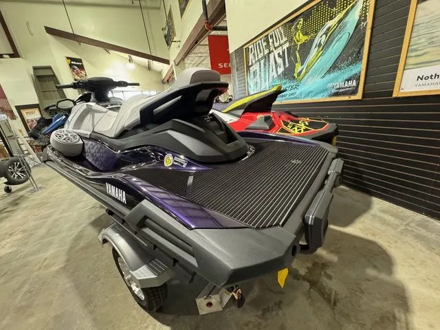 Slide: The Image of Yamaha VX Cruiser HO 2026 - 7