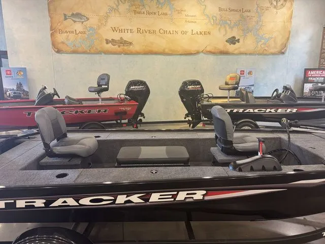 Slide: The Image of Tracker Panfish 17 2026 - 11