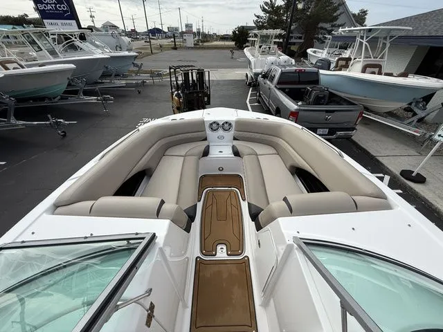 Slide: The Image of Hurricane SunDeck 2410 OB 2022 - 17