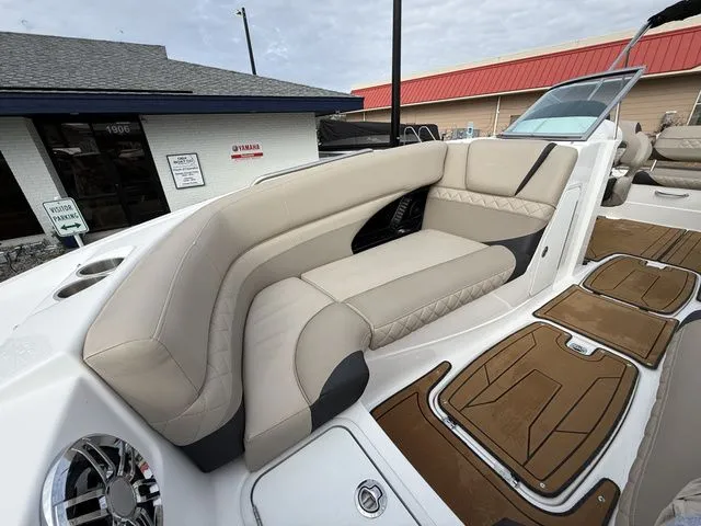 Slide: The Image of Hurricane SunDeck 2410 OB 2022 - 19