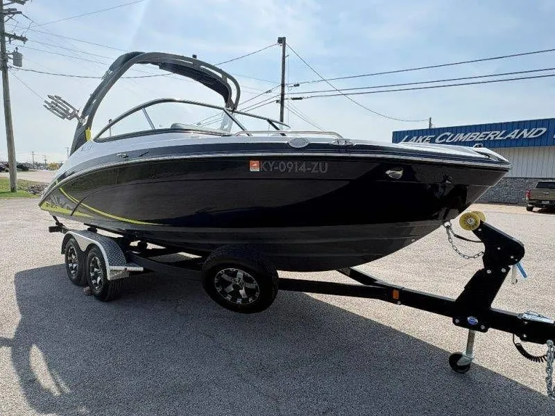 Slide: The Image of Yamaha 212X 2020 - 40