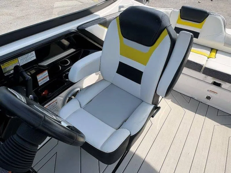 Slide: The Image of Yamaha 212X 2020 - 52