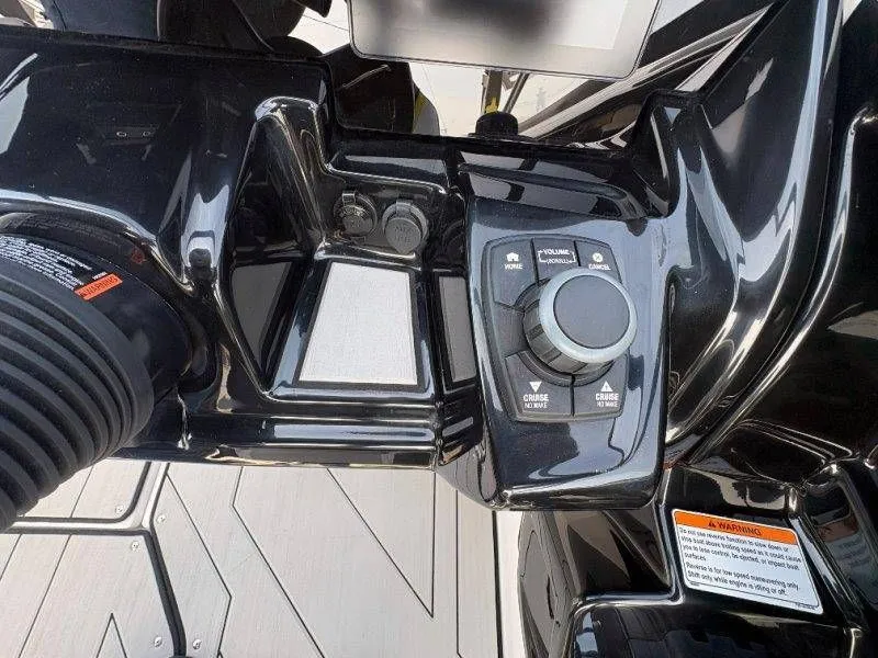 Slide: The Image of Yamaha 212X 2020 - 55