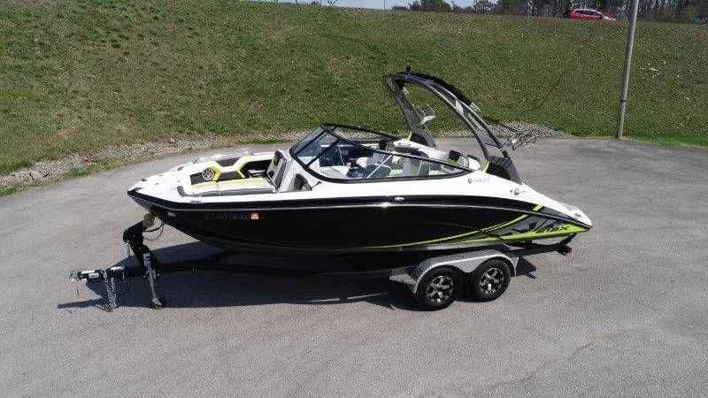 Slide: The Image of Yamaha 212X 2020 - 6