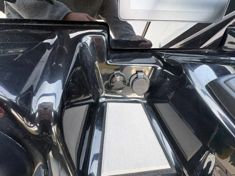 Slide: The Image of Yamaha 212X 2020 - 63