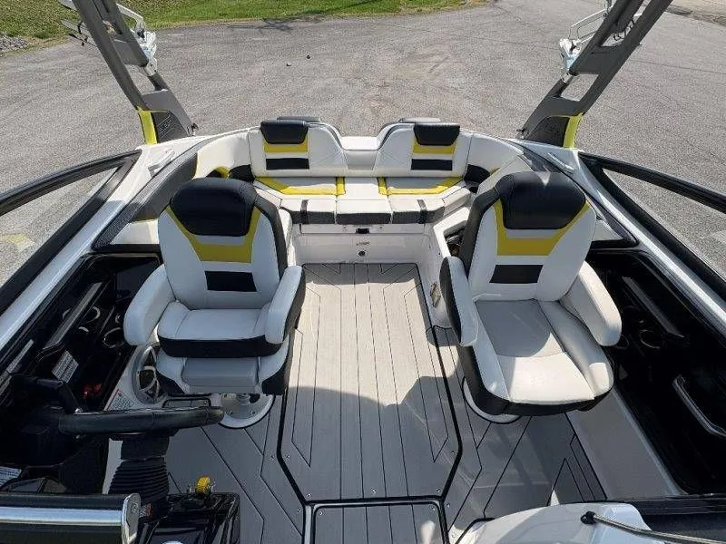 Slide: The Image of Yamaha 212X 2020 - 67