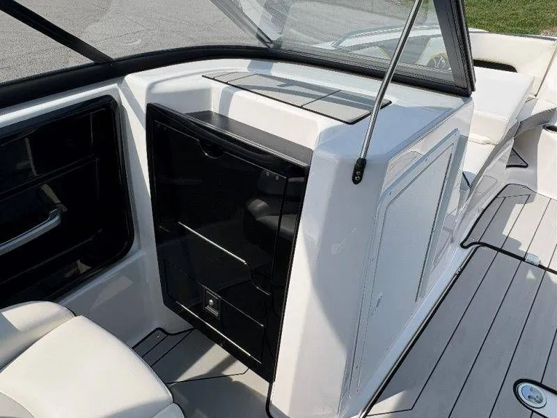 Slide: The Image of Yamaha 212X 2020 - 75