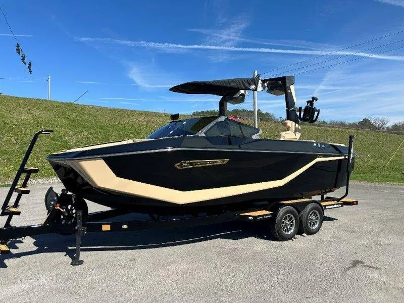 Slide: The Image of Nautique G23 2025 - 13