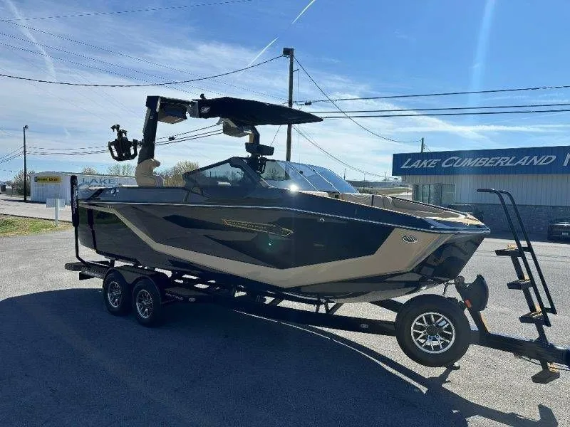 Slide: The Image of Nautique G23 2025 - 18