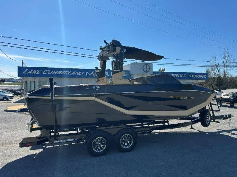 Slide: The Image of Nautique G23 2025 - 19