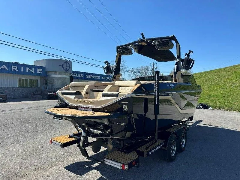 Slide: The Image of Nautique G23 2025 - 20