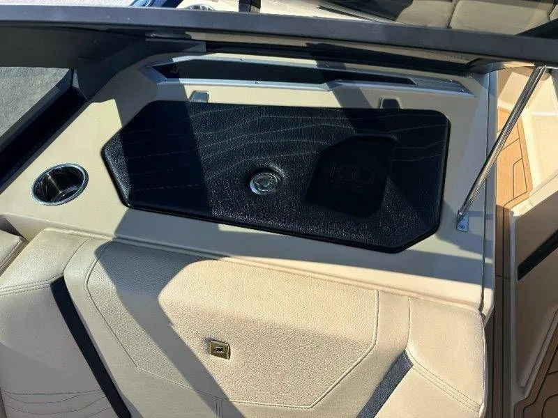 Slide: The Image of Nautique G23 2025 - 48