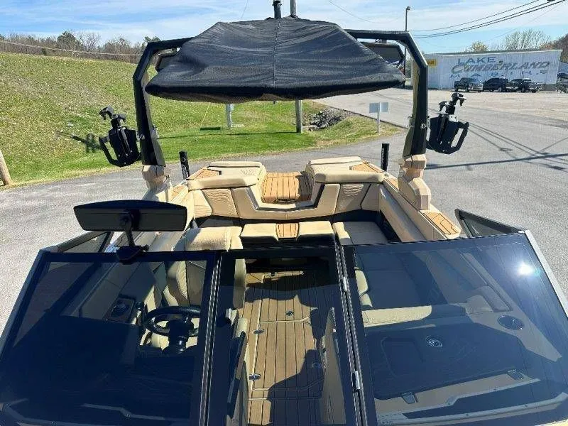 Slide: The Image of Nautique G23 2025 - 49