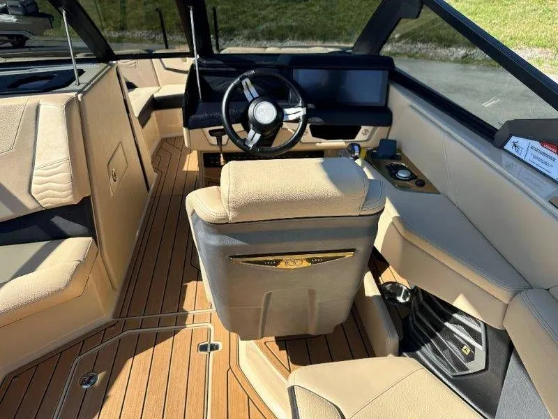 Slide: The Image of Nautique G23 2025 - 53