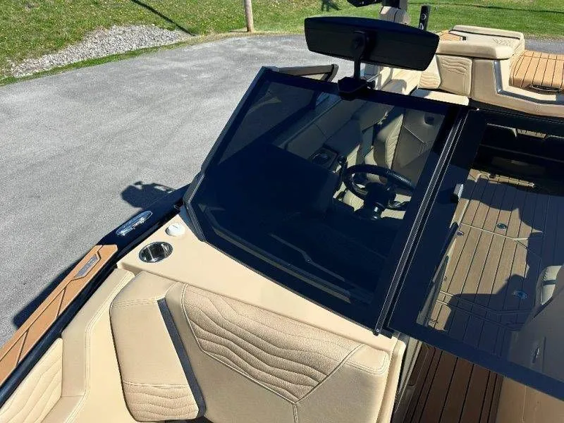 Slide: The Image of Nautique G23 2025 - 58