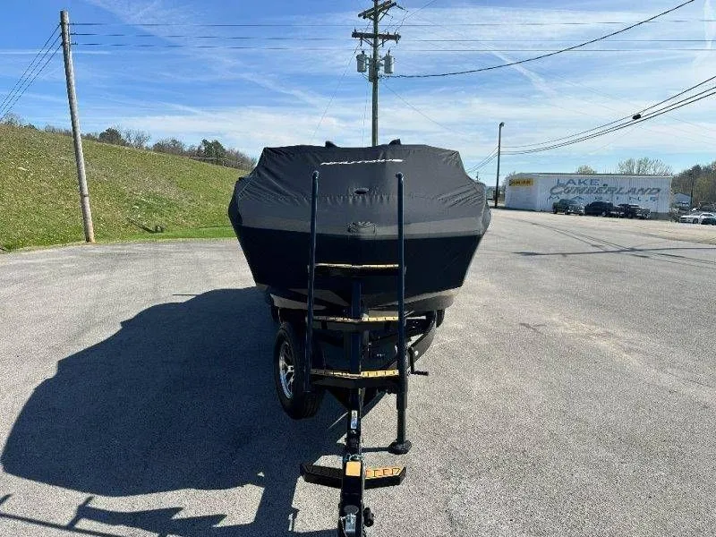 Slide: The Image of Nautique G23 2025 - 69