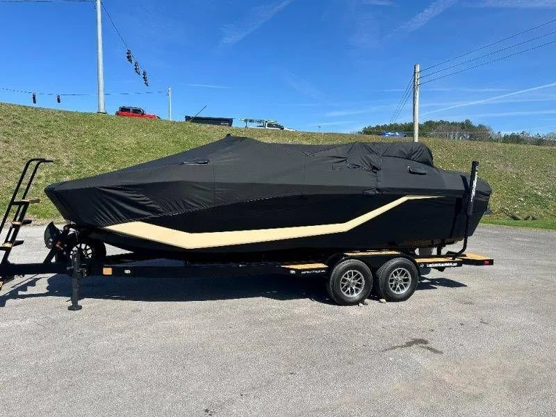 Slide: The Image of Nautique G23 2025 - 70