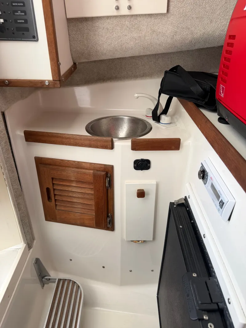 Slide: The Image of Atlas Acadia 25 2005 - 11