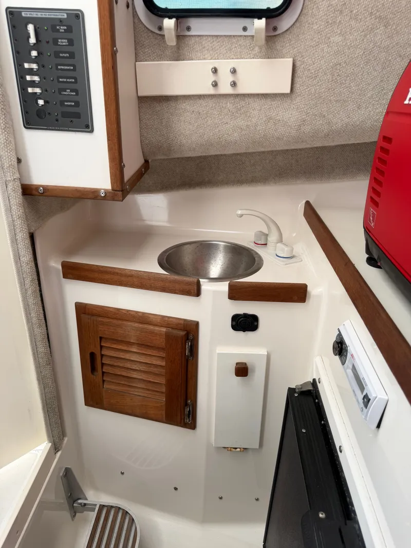 Slide: The Image of Atlas Acadia 25 2005 - 12