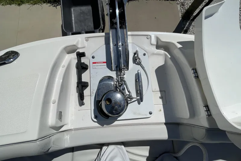 Slide: The Image of 2023 Sea Ray SDX 290 Outboard boat anchor system, top view. - 34