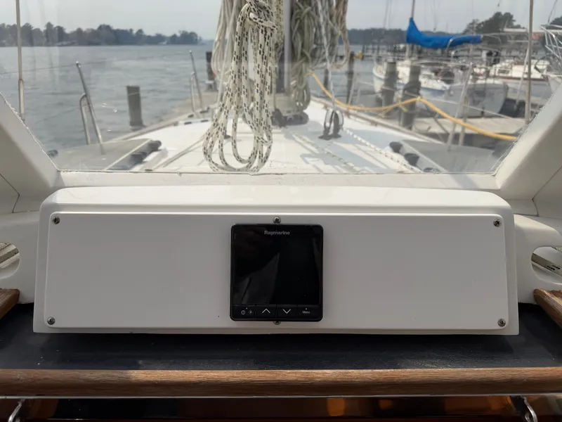 Slide: The Image of Tayana 48 CC 1995 - 105