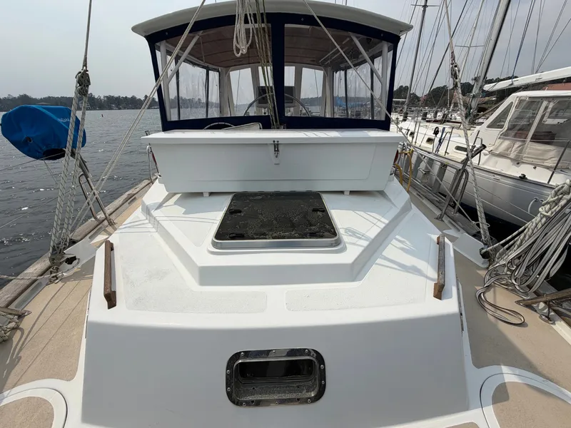 Slide: The Image of Tayana 48 CC 1995 - 110