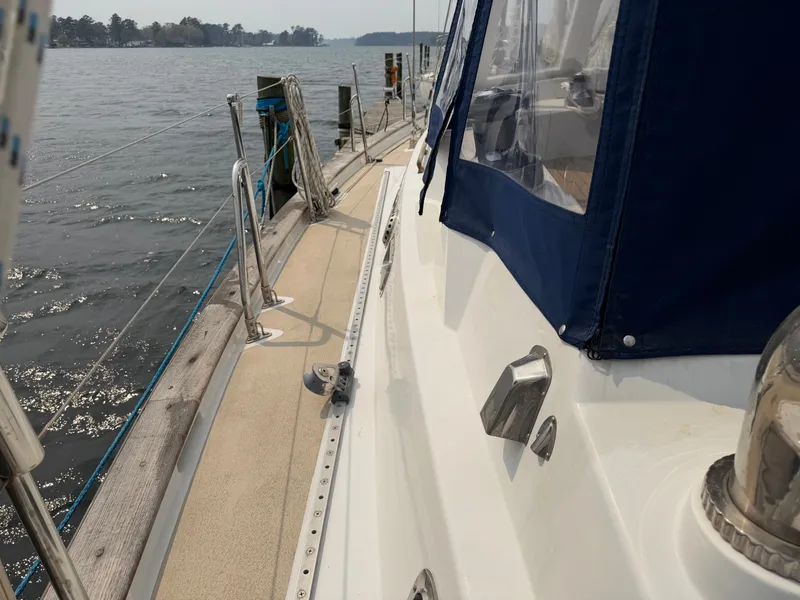 Slide: The Image of Tayana 48 CC 1995 - 113