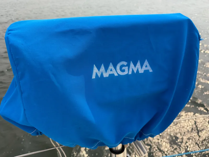 Slide: The Image of Tayana 48 CC 1995 - 115