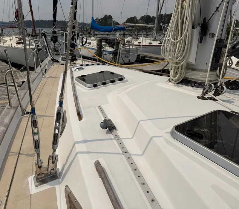 Slide: The Image of Tayana 48 CC 1995 - 116