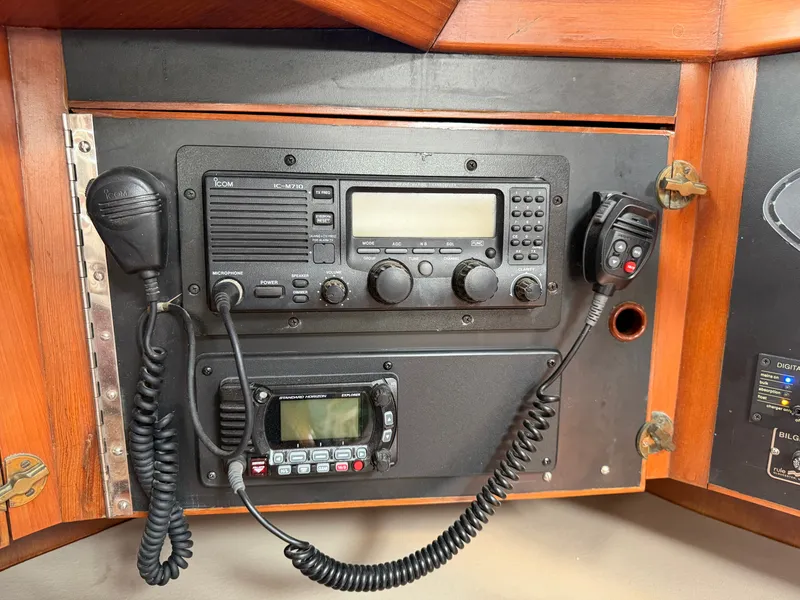 Slide: The Image of Tayana 48 CC 1995 - 16