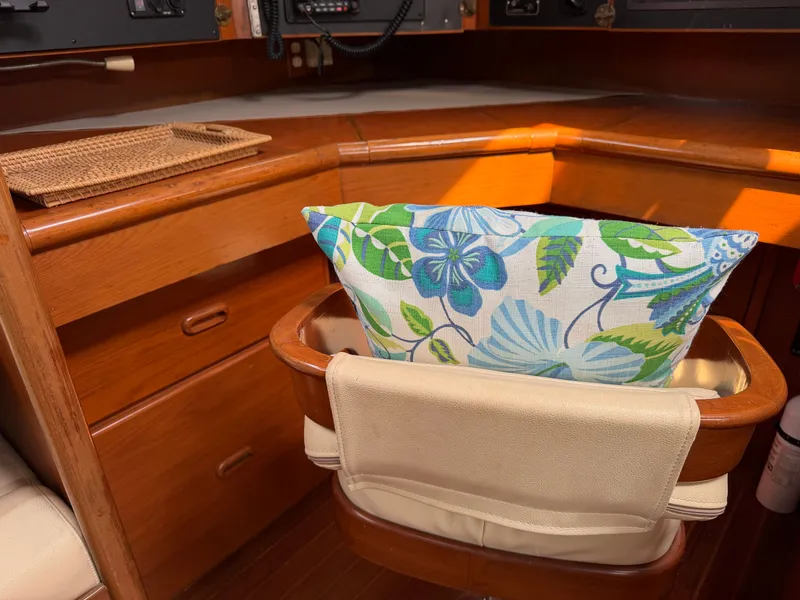 Slide: The Image of Tayana 48 CC 1995 - 17