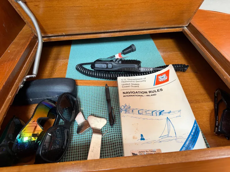 Slide: The Image of Tayana 48 CC 1995 - 18