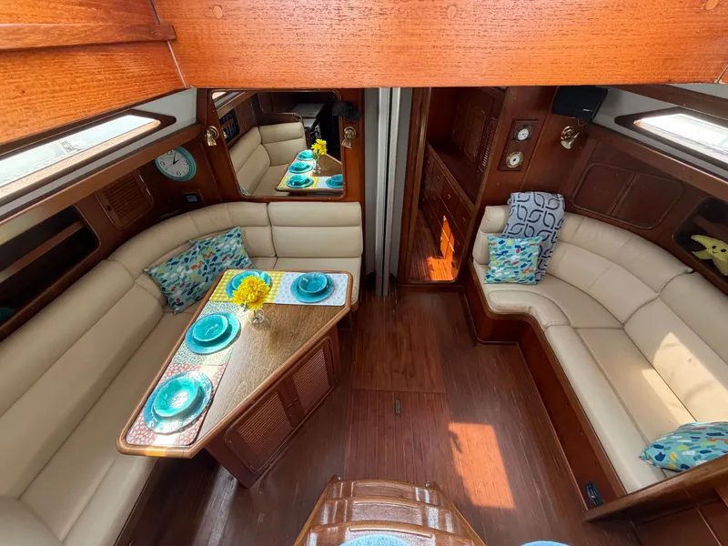 Slide: The Image of Tayana 48 CC 1995 - 2