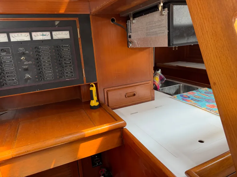 Slide: The Image of Tayana 48 CC 1995 - 21