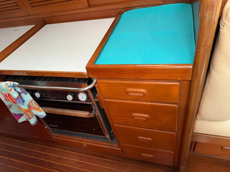 Slide: The Image of Tayana 48 CC 1995 - 32