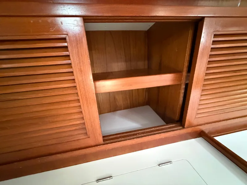 Slide: The Image of Tayana 48 CC 1995 - 38