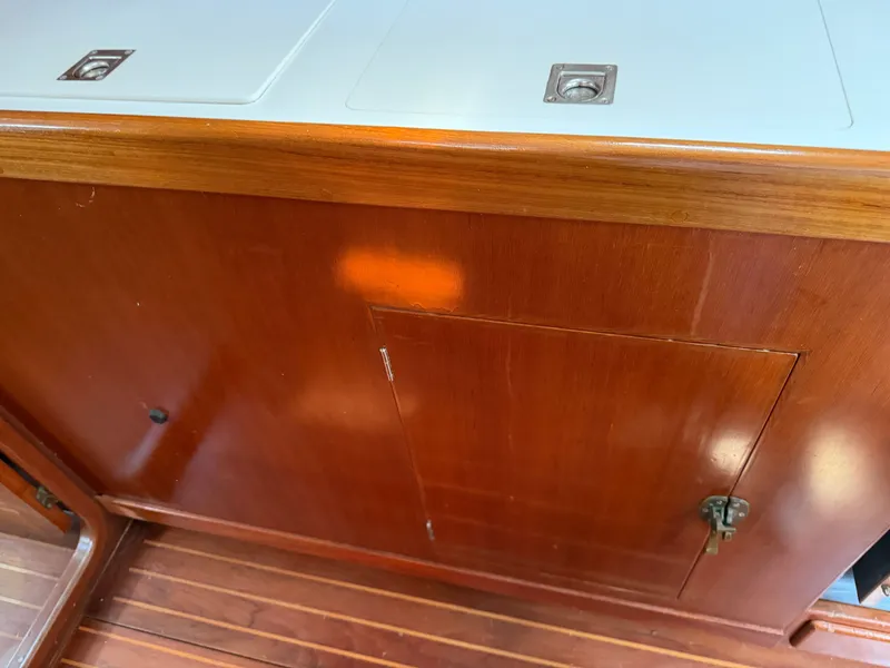 Slide: The Image of Tayana 48 CC 1995 - 41