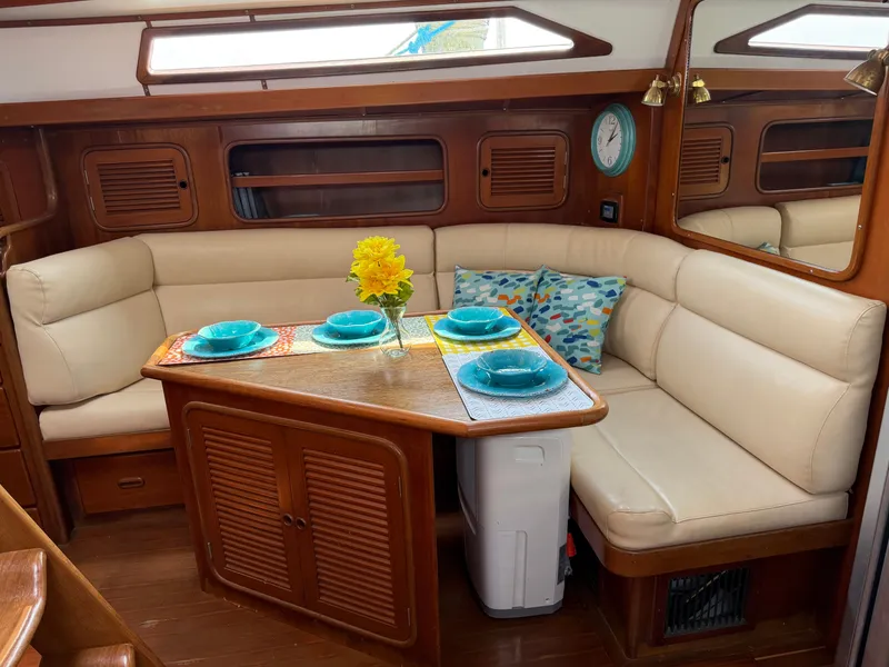 Slide: The Image of Tayana 48 CC 1995 - 5