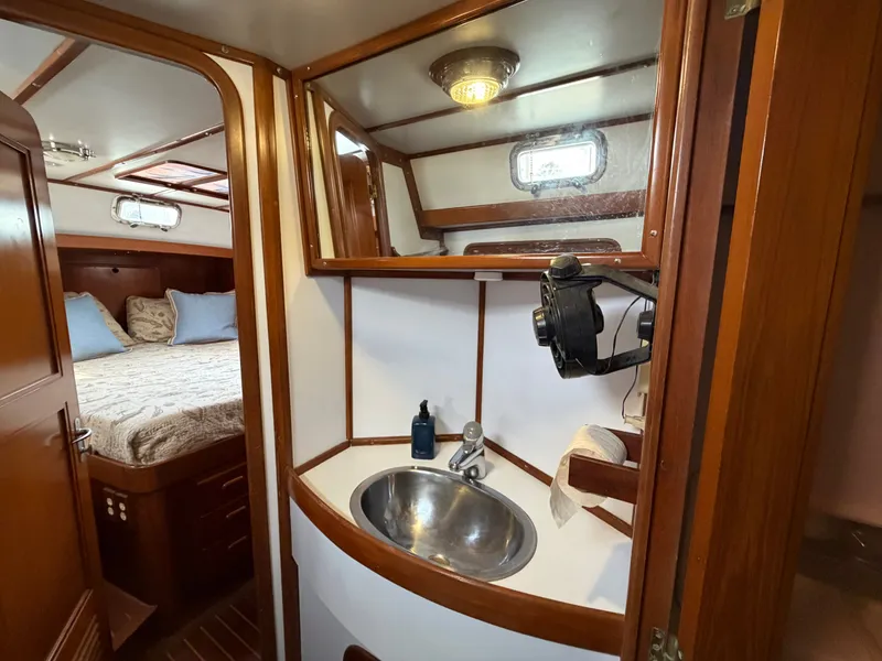 Slide: The Image of Tayana 48 CC 1995 - 58