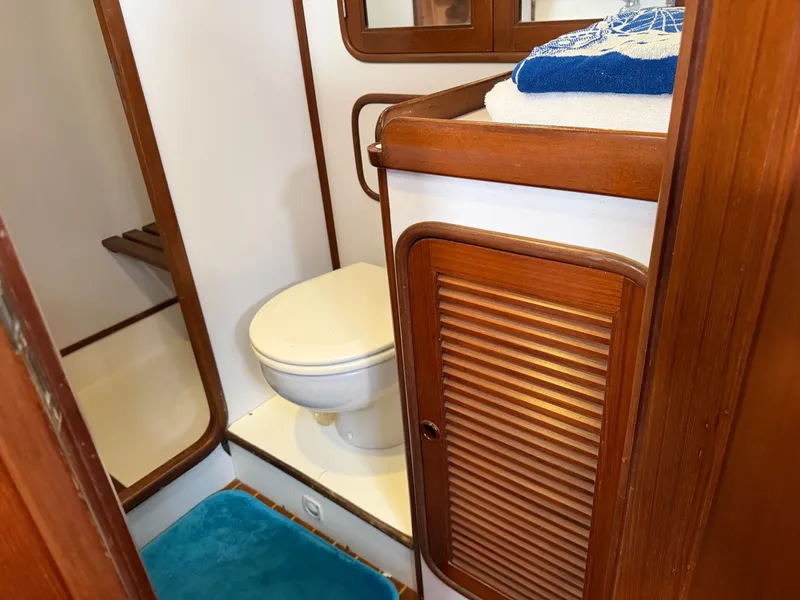 Slide: The Image of Tayana 48 CC 1995 - 61