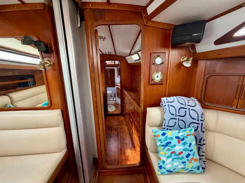 Slide: The Image of Tayana 48 CC 1995 - 63