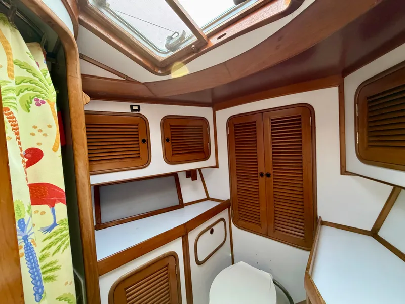 Slide: The Image of Tayana 48 CC 1995 - 74