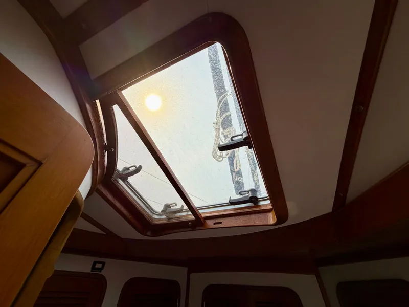 Slide: The Image of Tayana 48 CC 1995 - 75