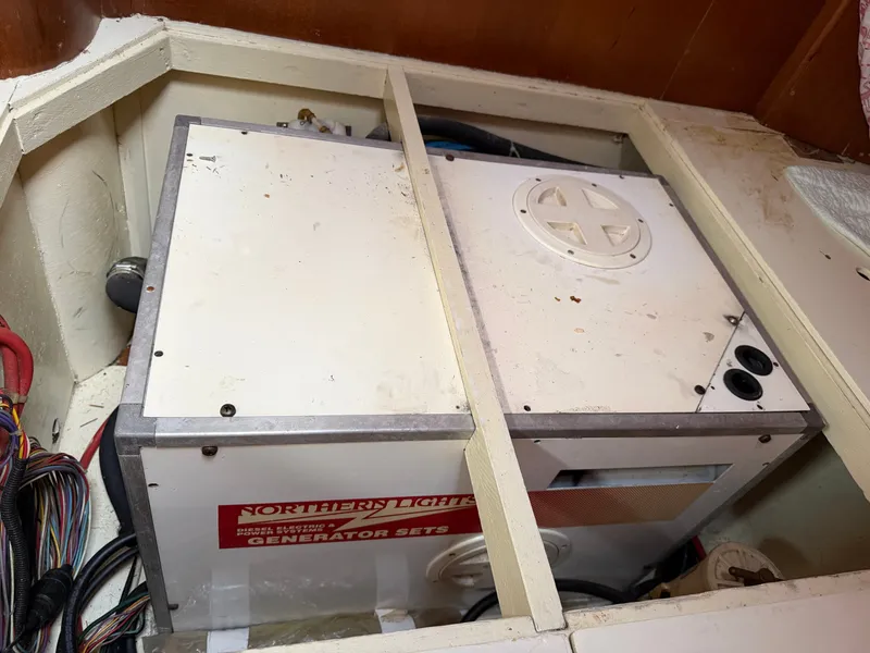 Slide: The Image of Tayana 48 CC 1995 - 81