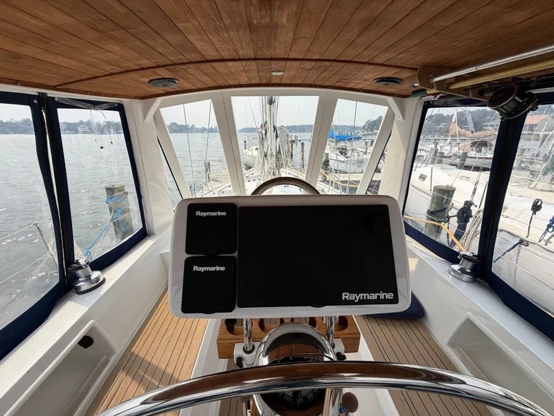 Slide: The Image of Tayana 48 CC 1995 - 88